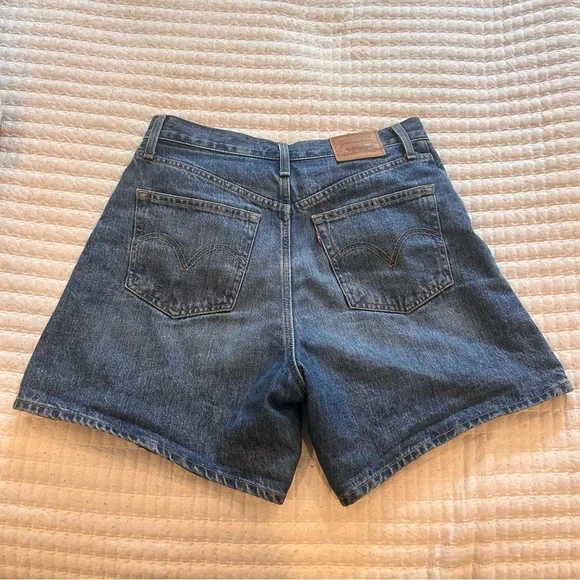 Levi's High-Waisted Jean Shorts - Picture 3 of 13